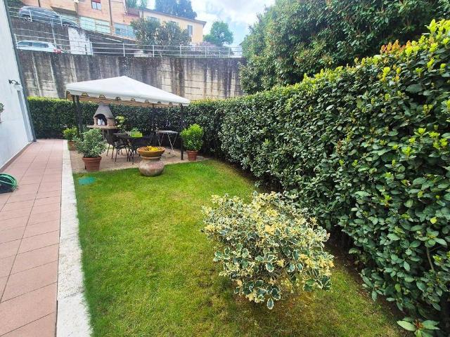 Villa Indipendente in vendita a Camollia, Siena
