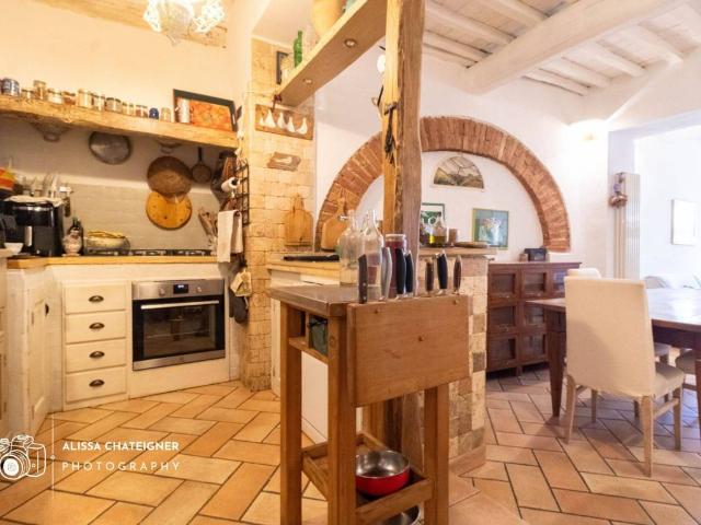 Villa Indipendente in vendita a Bellaria, Siena