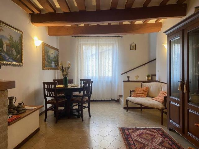 Villa Indipendente in vendita a Giacconale, Sigillo