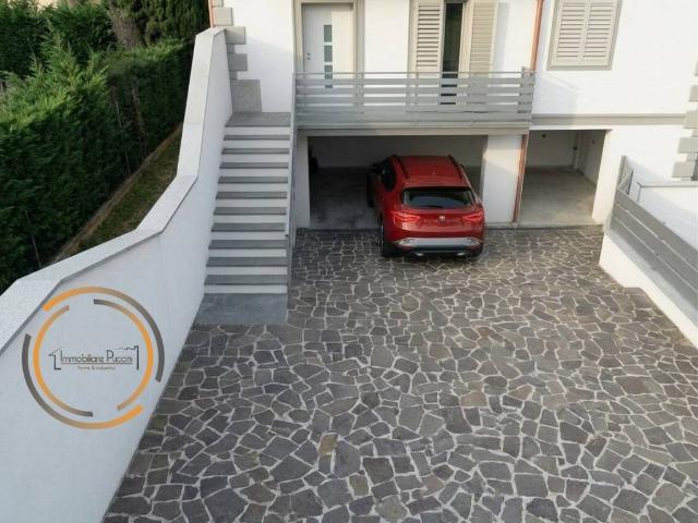 Villa Indipendente in vendita a San Mauro, Signa