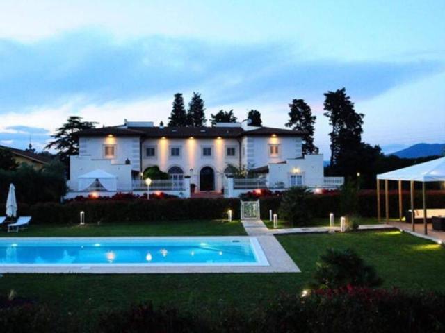 Villa Indipendente in vendita a Signa, Toscana