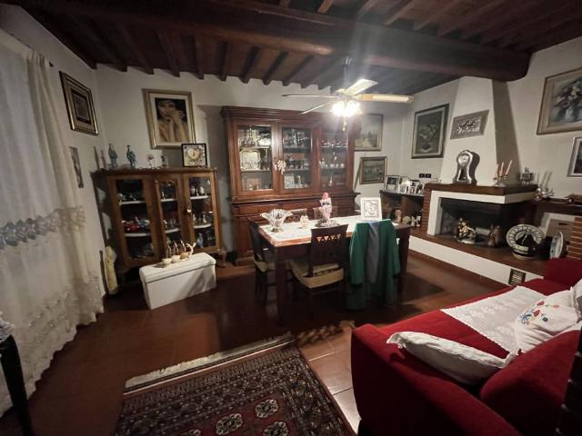 Villa Indipendente in vendita a Signa, Toscana