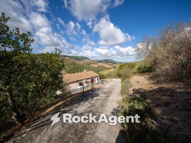 Villa Indipendente in vendita a Siligo, Sardigna/Sardegna