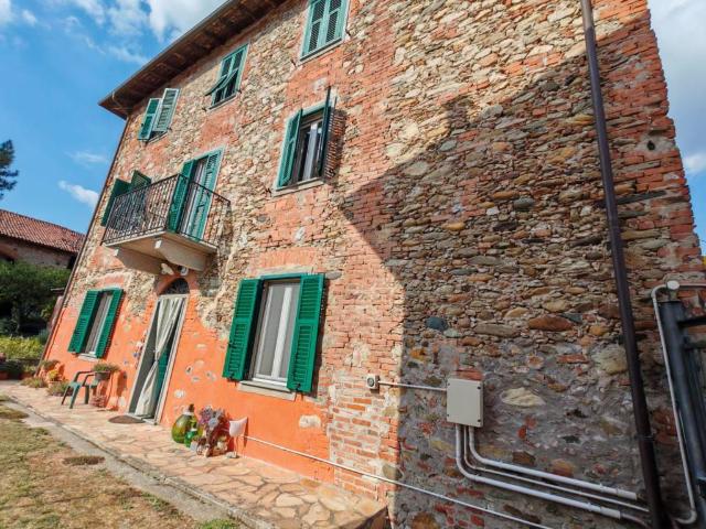 Villa Indipendente in vendita a Piemonte, Alessandria