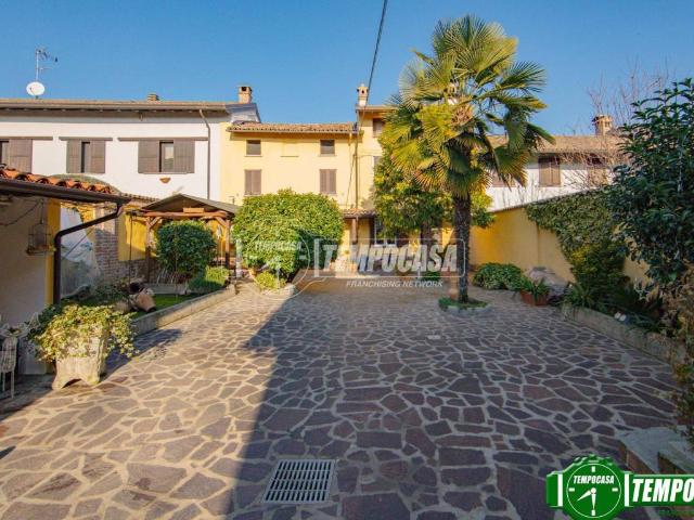 Villa Indipendente in vendita a Silvano Pietra, Lombardia