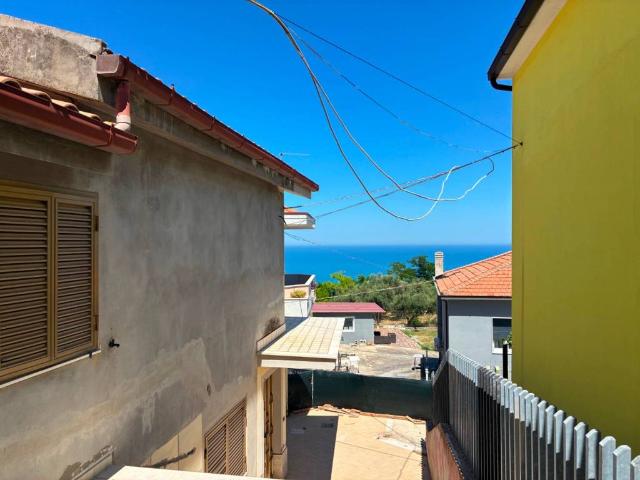 Villa Indipendente in vendita a San Silvestre, Silvi