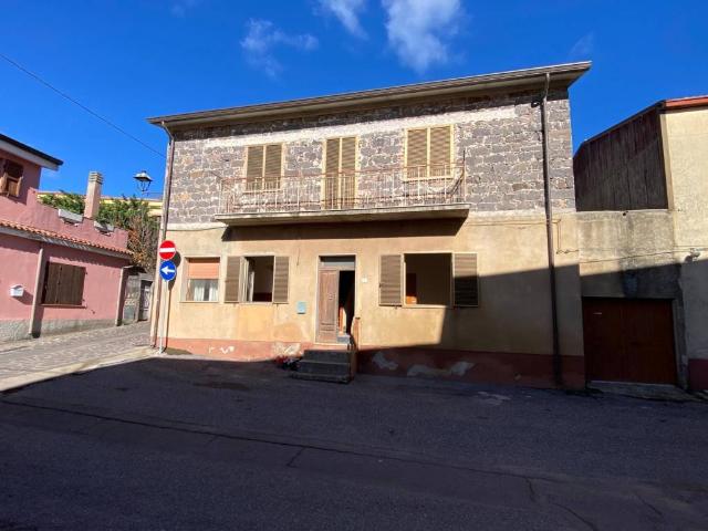 Villa Indipendente in vendita a Sindia, Sardigna/Sardegna