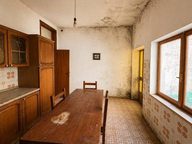 Villa Indipendente in vendita a Centro Storico, Capo Comino