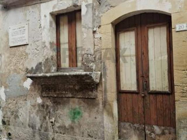 Villa Indipendente in vendita a Belvedere, Siracusa