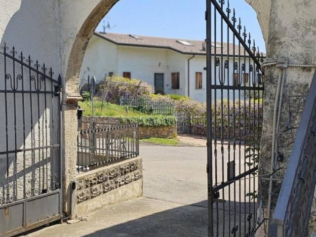 Villa Indipendente in vendita a Soave, Veneto