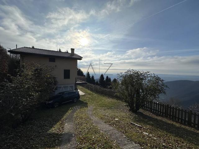 Villa Indipendente in vendita a Solagna, Veneto