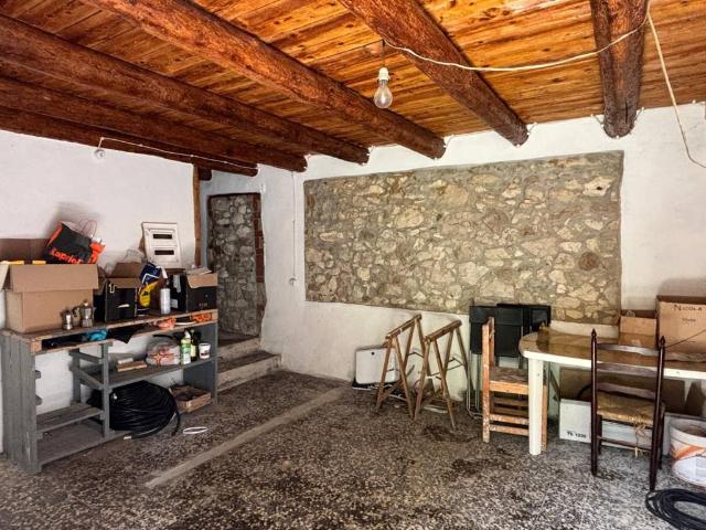 Villa Indipendente in vendita a Solagna, Veneto