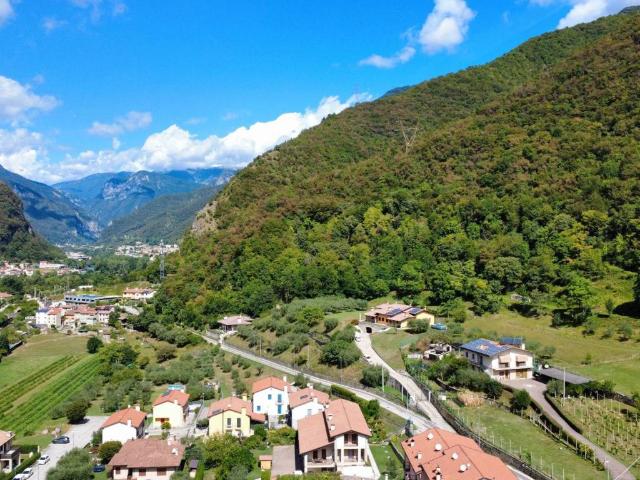 Villa Indipendente in vendita a Solagna, Veneto
