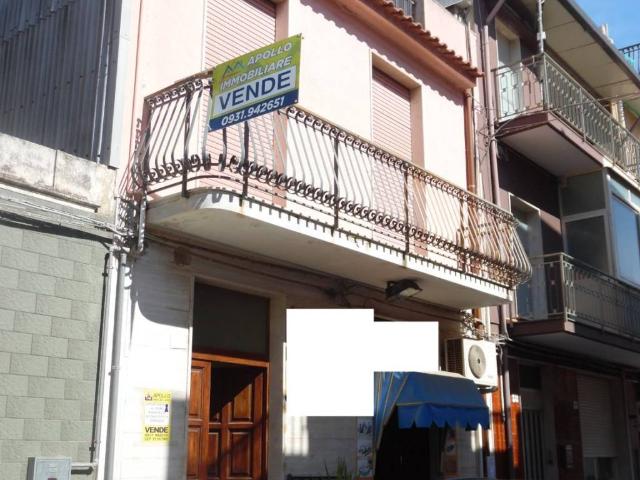 Villa Indipendente in vendita a Solarino, Siracusa