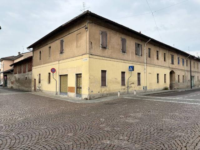 Villa Indipendente in vendita a Solaro, Lombardia