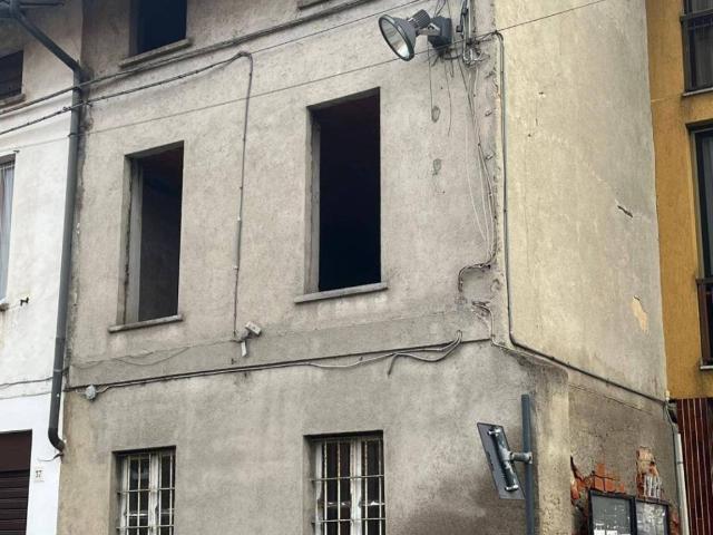 Villa Indipendente in vendita a Solaro, Lombardia