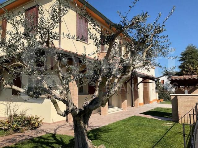 Villa Indipendente in vendita a Unione della Romagna Faentina, Solarolo