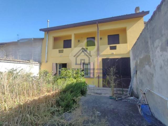 Villa Indipendente in vendita a Solarolo Rainerio, Lombardia