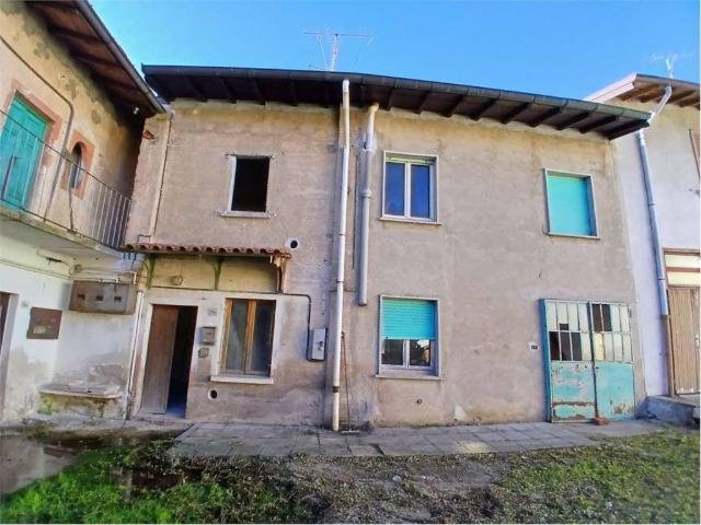 Villa Indipendente in vendita a Solbiate, Solbiate con Cagno