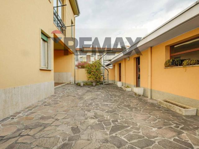 Villa Indipendente in vendita a Solbiello, Solbiate Olona