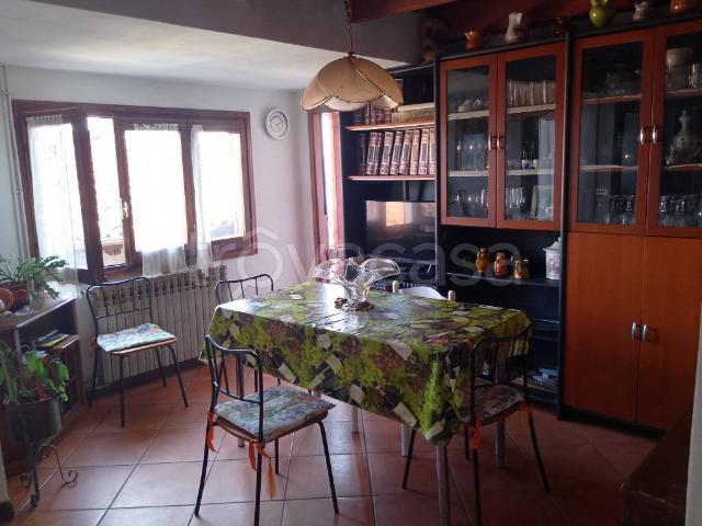 Villa Indipendente in vendita a Villa Lesa, Lesa