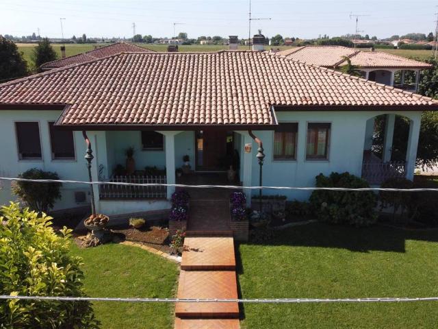 Villa Indipendente in vendita a Arteselle, Solesino