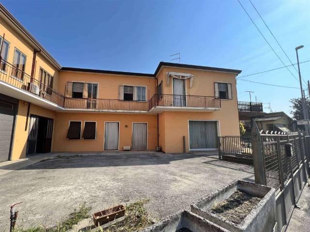 Villa Indipendente in vendita a Arteselle, Solesino