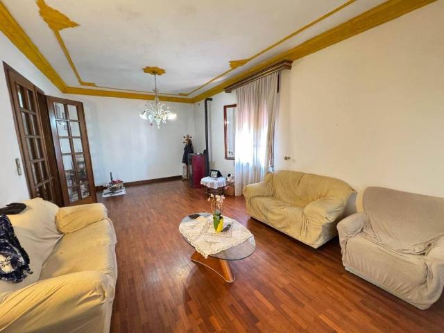 Villa Indipendente in vendita a Stanghella, Veneto