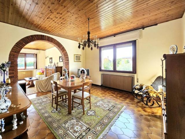 Villa Indipendente in vendita a Solesino, Veneto