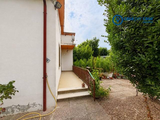 Villa Indipendente in vendita a Solesino, Veneto