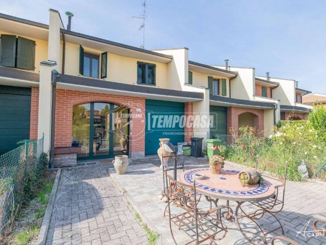 Villa Schiera in vendita a Limidi di Soliera, Soliera
