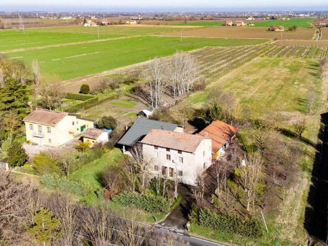 Villa Indipendente in vendita a Unione delle Terre d'Argine, Soliera