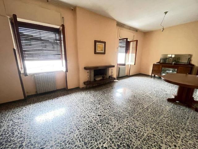 Villa Indipendente in vendita a Solopaca, Campania