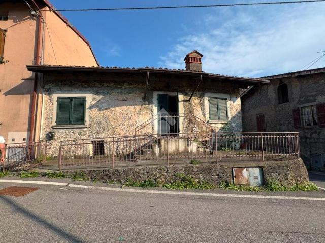 Villa Indipendente in vendita a Solto Collina, Lombardia