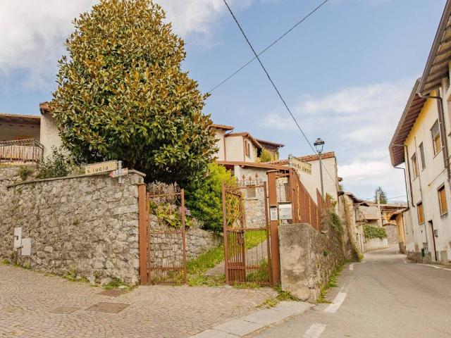 Villa Indipendente in vendita a Solto Collina, Lombardia