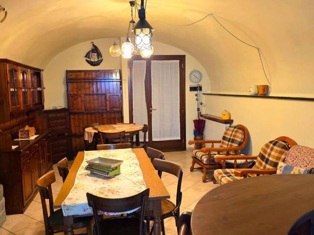 Villa Indipendente in vendita a Solto Collina, Lombardia