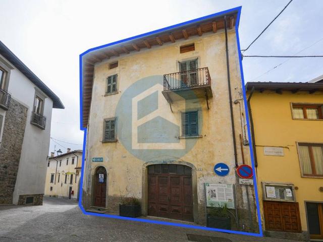 Villa Indipendente in vendita a Solto Collina, Lombardia