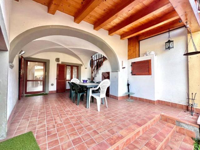 Villa Indipendente in vendita a Solto Collina, Lombardia