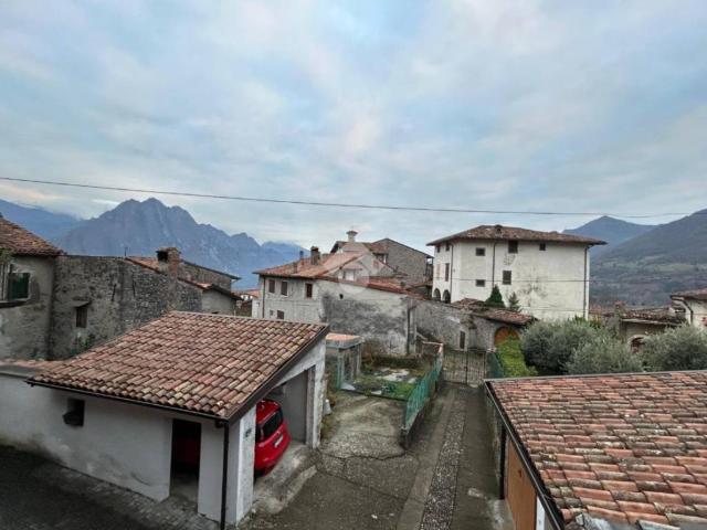 Villa Indipendente in vendita a Solto Collina, Lombardia