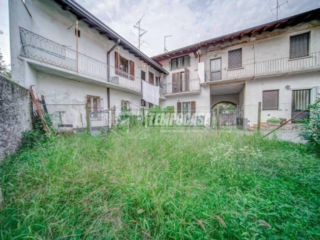 Villa Indipendente in vendita a Mezzana, Somma Lombardo