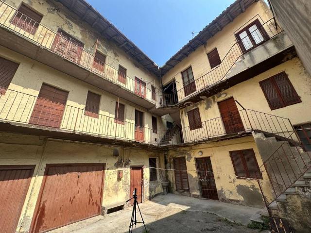 Villa Indipendente in vendita a Mezzana, Somma Lombardo