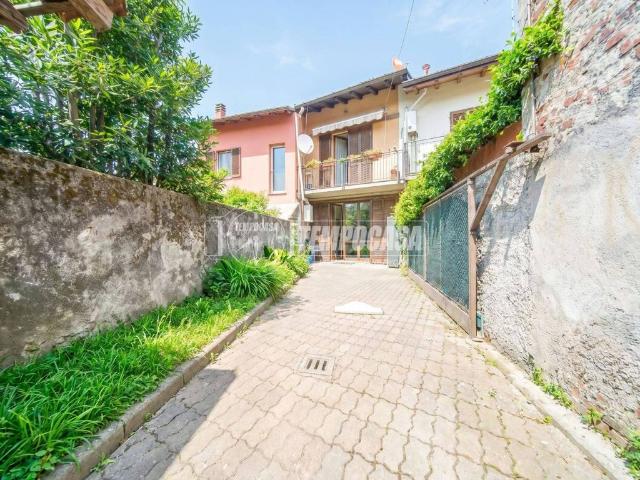 Villa Indipendente in vendita a Mezzana, Somma Lombardo