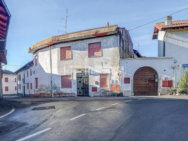Villa Indipendente in vendita a Somma Lombardo, Lombardia