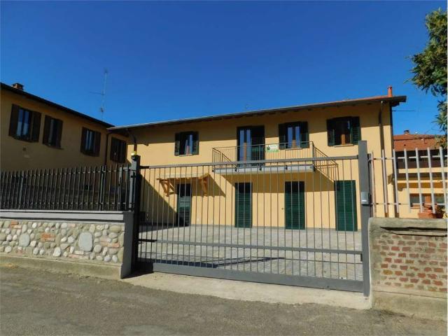 Villa Indipendente in vendita a Mezzana, Somma Lombardo
