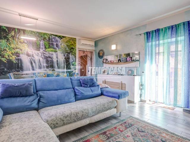 Villa Indipendente in vendita a Mezzana, Somma Lombardo