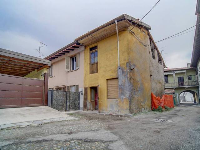 Villa Indipendente in vendita a Mezzana, Somma Lombardo