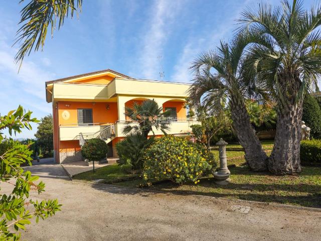 Villa Indipendente in vendita a Borgo Casamale, Somma Vesuviana