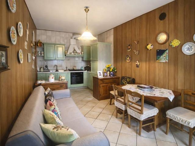 Villa Indipendente in vendita a Sommariva del Bosco, Piemonte