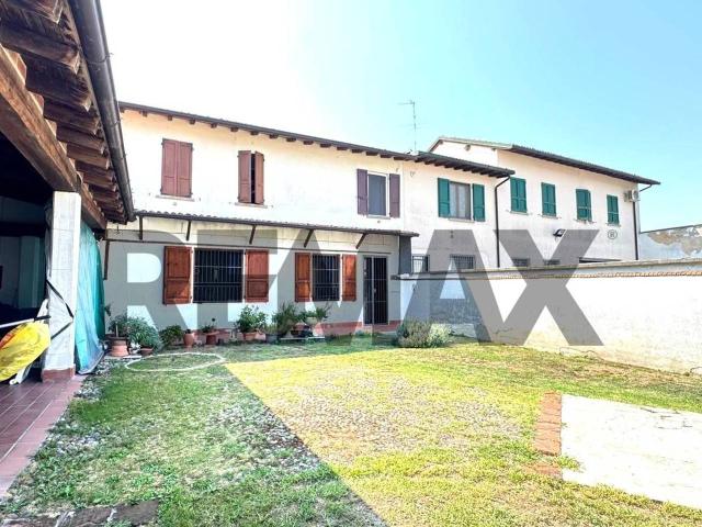 Villa Indipendente in vendita a Soncino, Lombardia