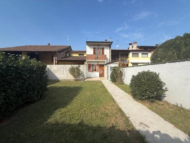 Villa Indipendente in vendita a Gallignano, Soncino